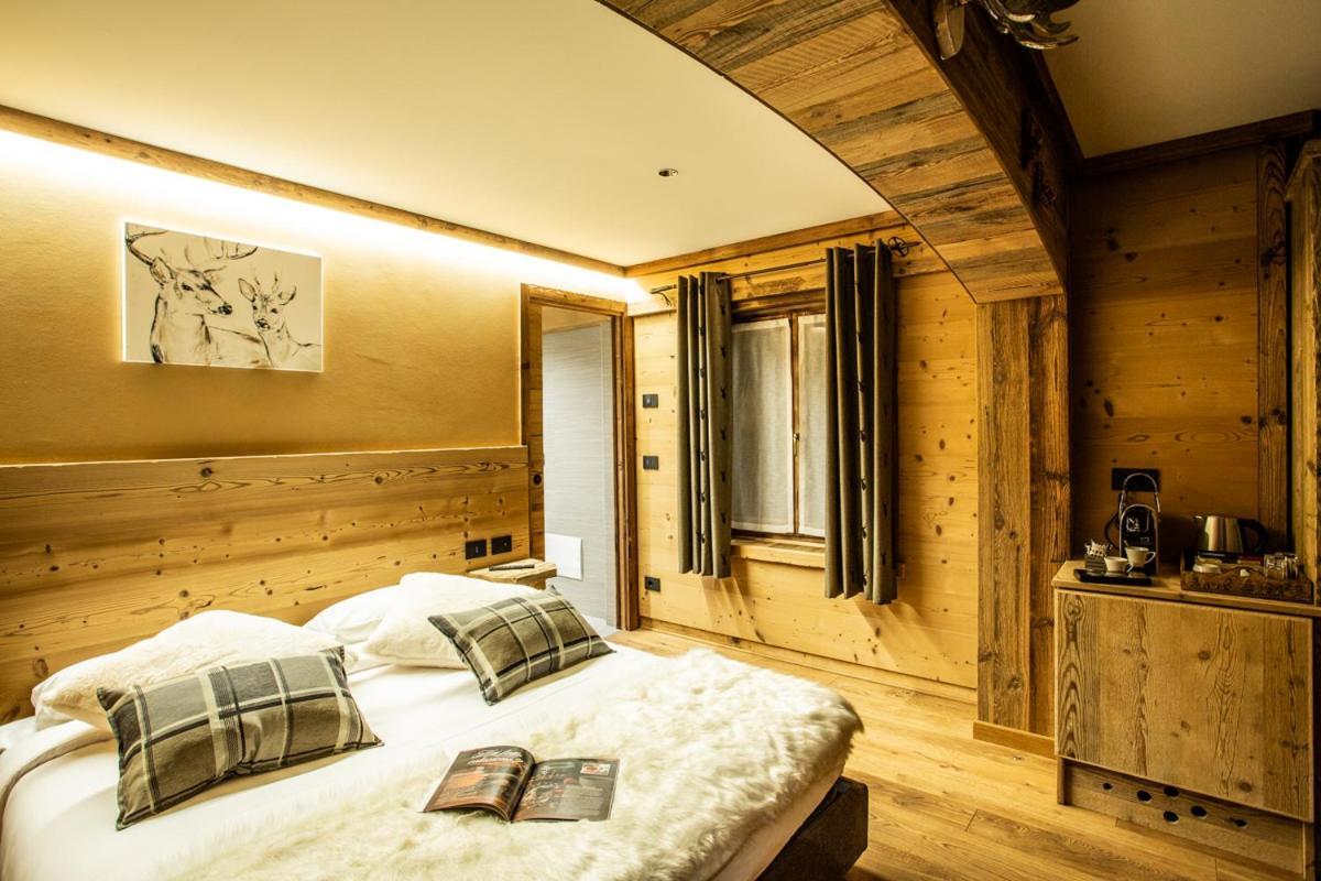 Alpine Rooms Guesthouse Breuil-Cervinia Exterior photo